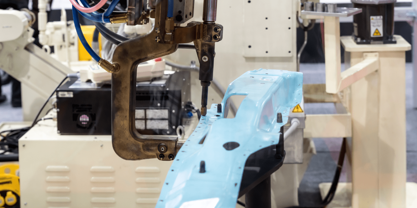 工場自動化に向けて産業用ロボットの特徴を知る